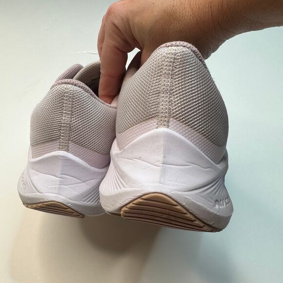 Nike Air Zoom Winflo 8 Light Violet Champagne Running Shoes - Picture 4 of 6